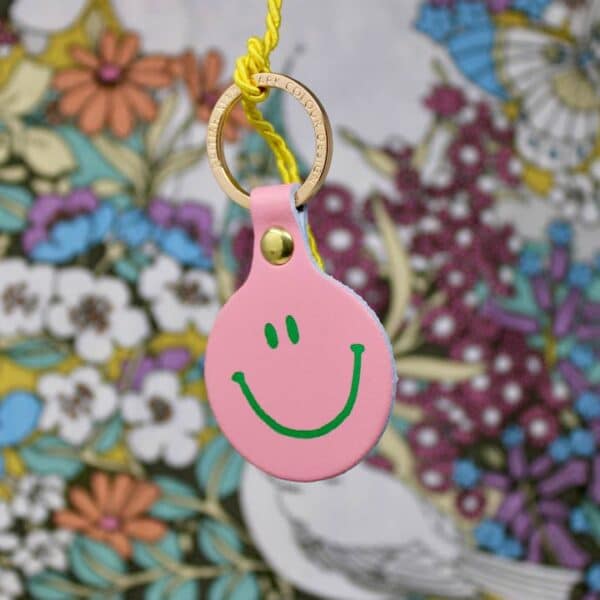 Feeling Lush Smile Face Key Fob - Pale Pink